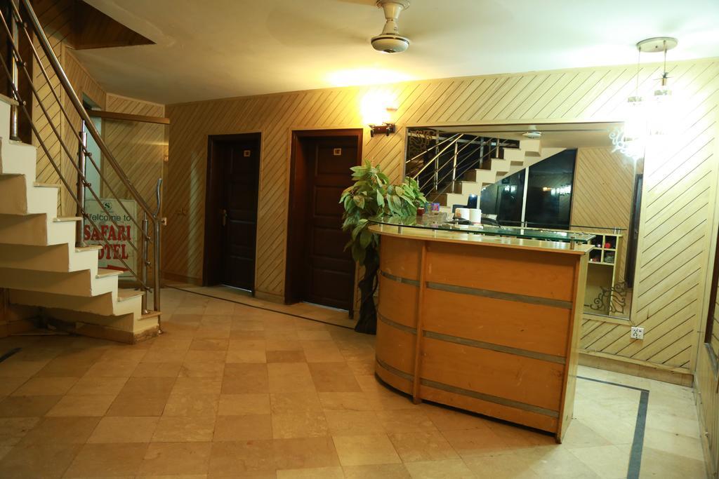 Safari Hotel Upper Mall ラホール エクステリア 写真